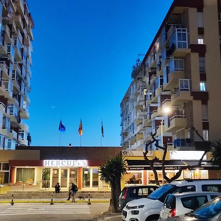 Hercules Paradise 531 Apartamento Con Vistas Al Mar Mediterraneo En Benalmadena A Pasos Del Centro Y Su Vibrante Zona Comercial Disfruta De Una Experiencia Unica En La Costa Del Sol Malaga Andalucia Well-Connected To The Airport Exterior photo